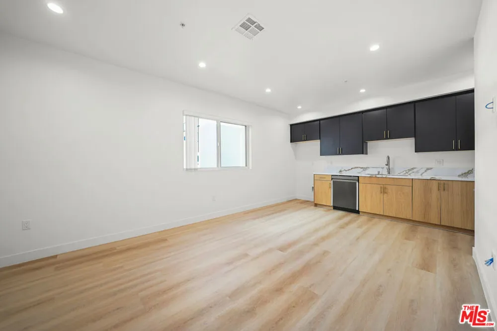 4202 Willimet Street Los Angeles, CA 90039