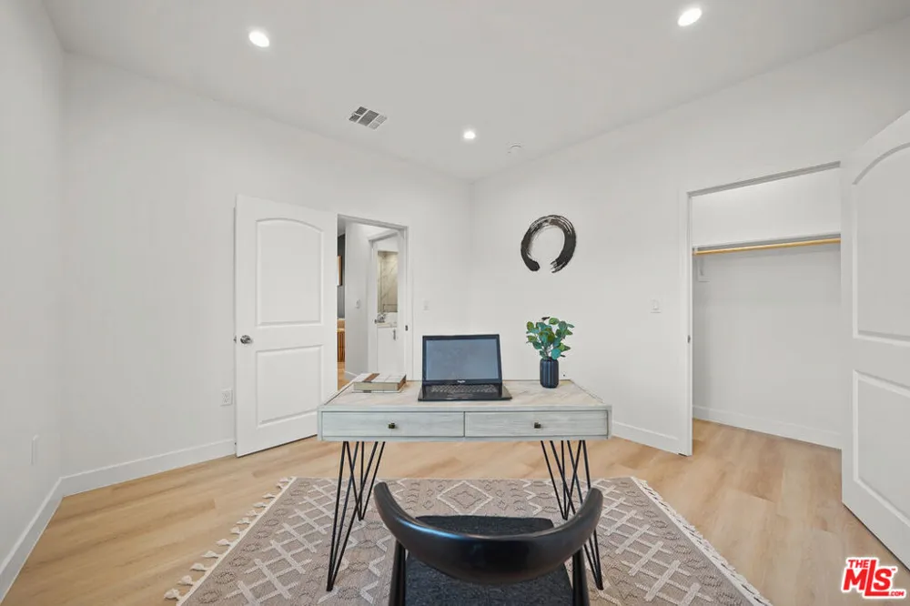 4202 Willimet Street Los Angeles, CA 90039