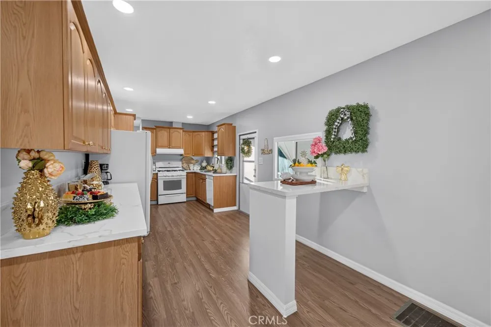 3700 BUCHANAN #72 Riverside, CA 92503