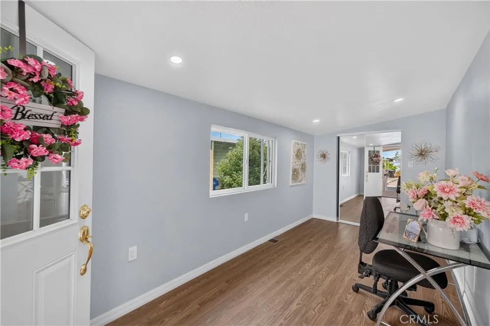 3700 BUCHANAN #72 Riverside, CA 92503