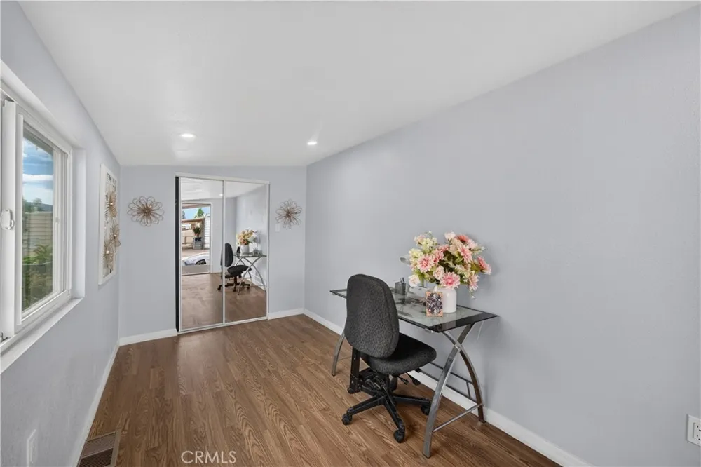 3700 BUCHANAN #72 Riverside, CA 92503