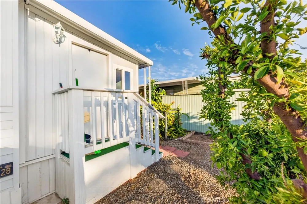 3700 BUCHANAN #72 Riverside, CA 92503