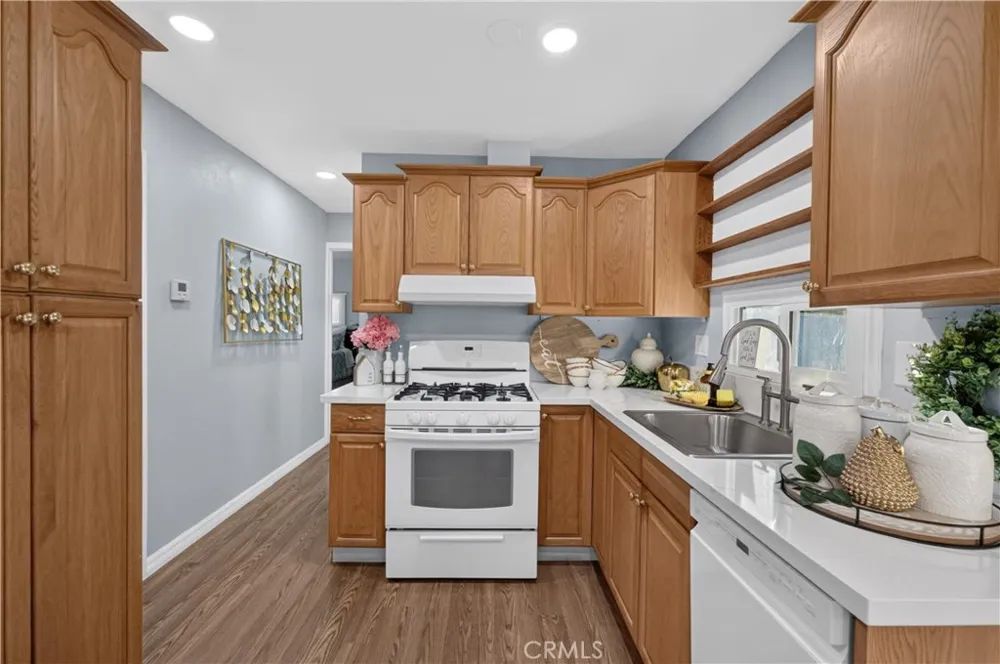 3700 BUCHANAN #72 Riverside, CA 92503