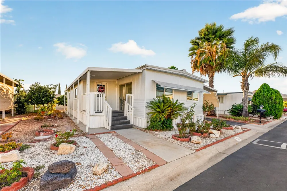 3700 BUCHANAN #72 Riverside, CA 92503