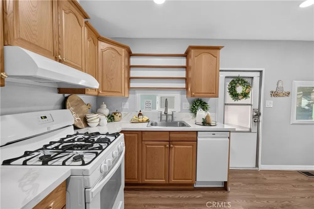 3700 BUCHANAN #72 Riverside, CA 92503