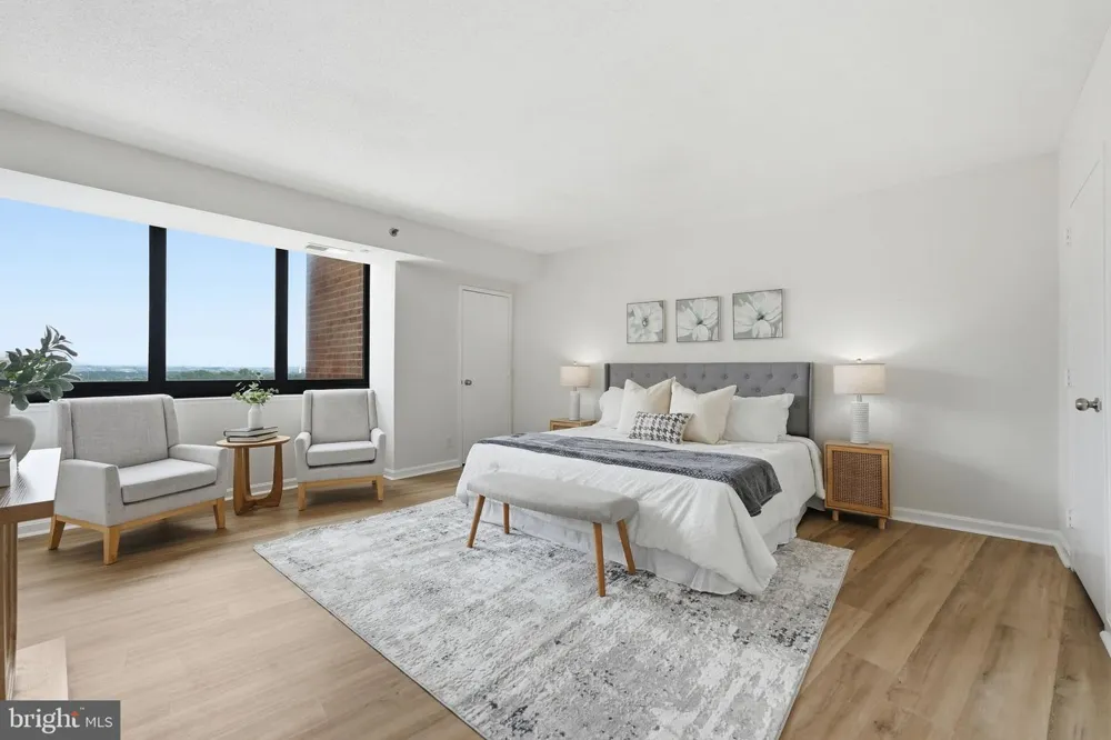 1805 CRYSTAL DRIVE #912S Arlington, VA 22202