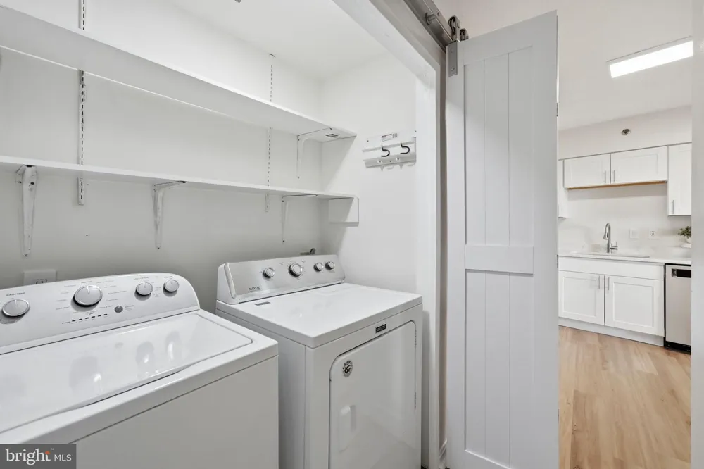 1805 CRYSTAL DRIVE #912S Arlington, VA 22202