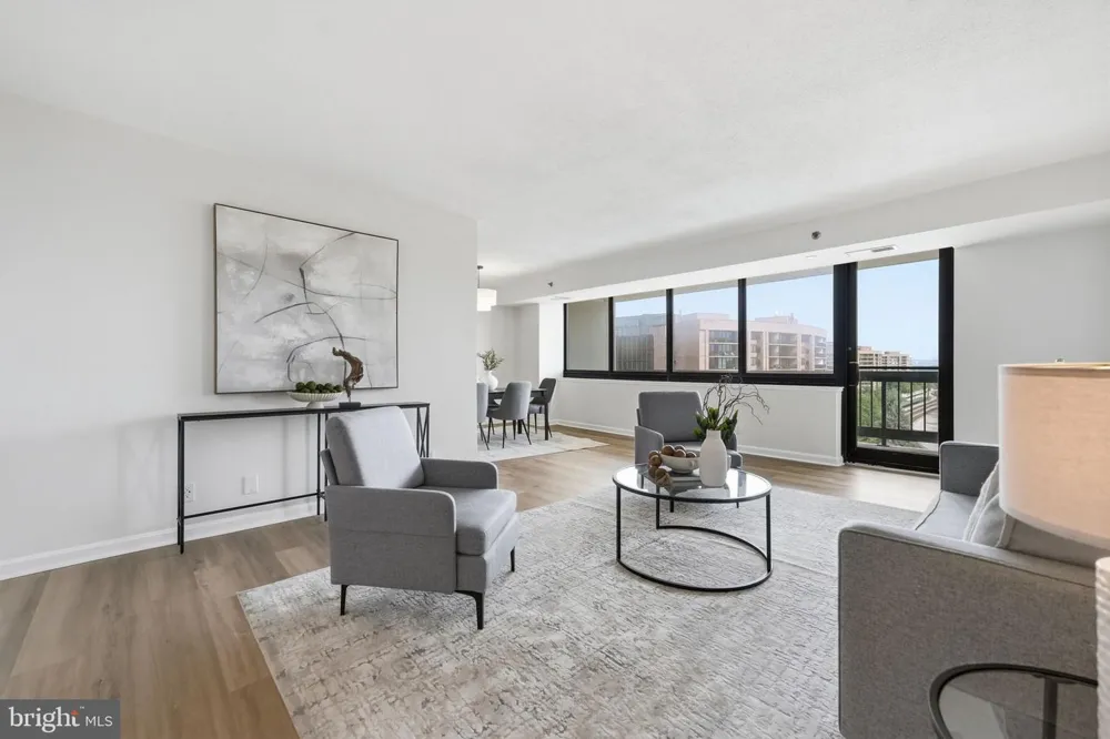 1805 CRYSTAL DRIVE #912S Arlington, VA 22202
