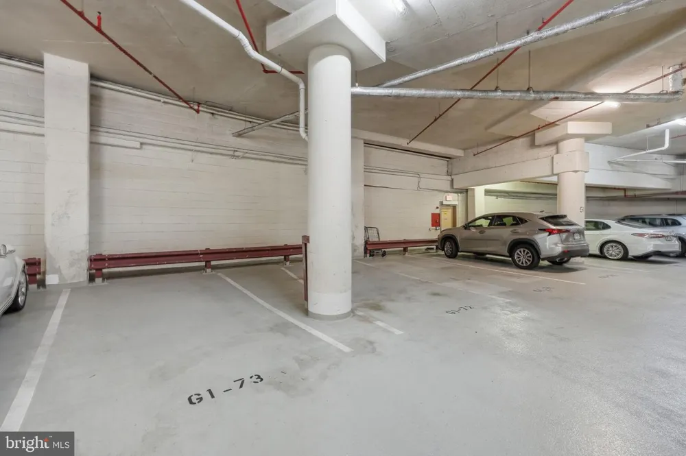 1805 CRYSTAL DRIVE #912S Arlington, VA 22202