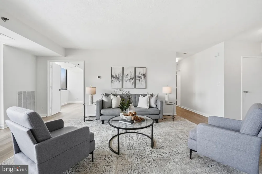 1805 CRYSTAL DRIVE #912S Arlington, VA 22202