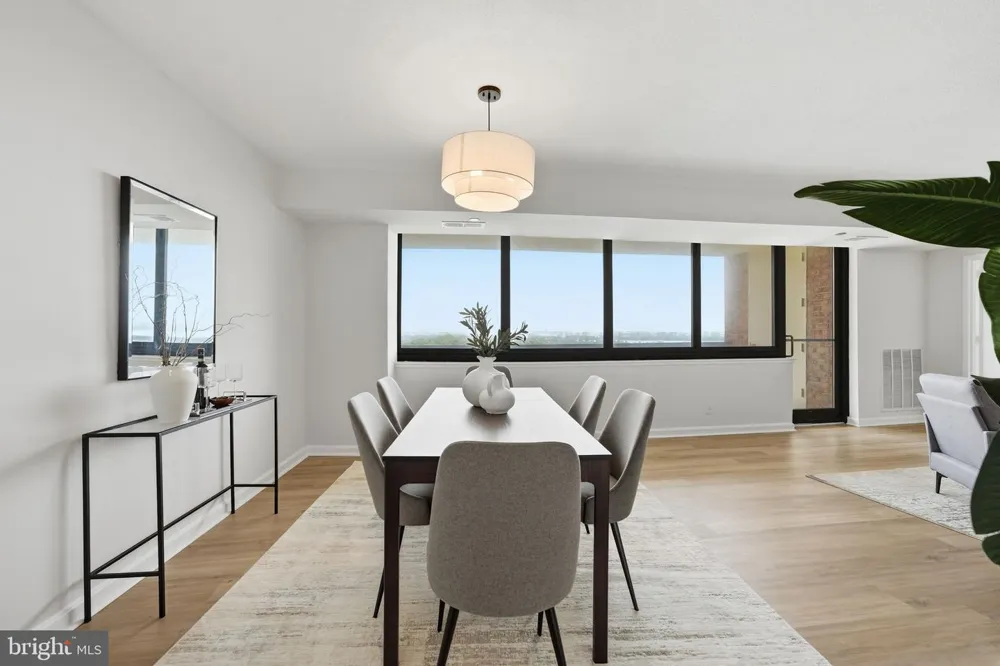 1805 CRYSTAL DRIVE #912S Arlington, VA 22202