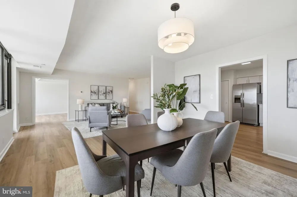 1805 CRYSTAL DRIVE #912S Arlington, VA 22202