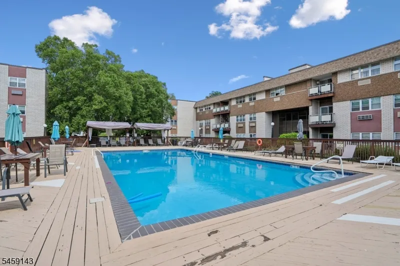 1111 River Rd #G10 Unit G10 Edgewater, NJ 07020