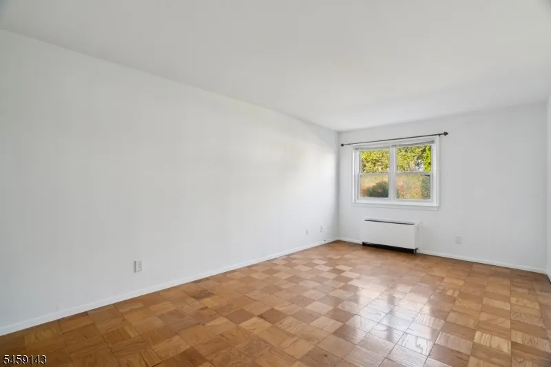 1111 River Rd #G10 Unit G10 Edgewater, NJ 07020