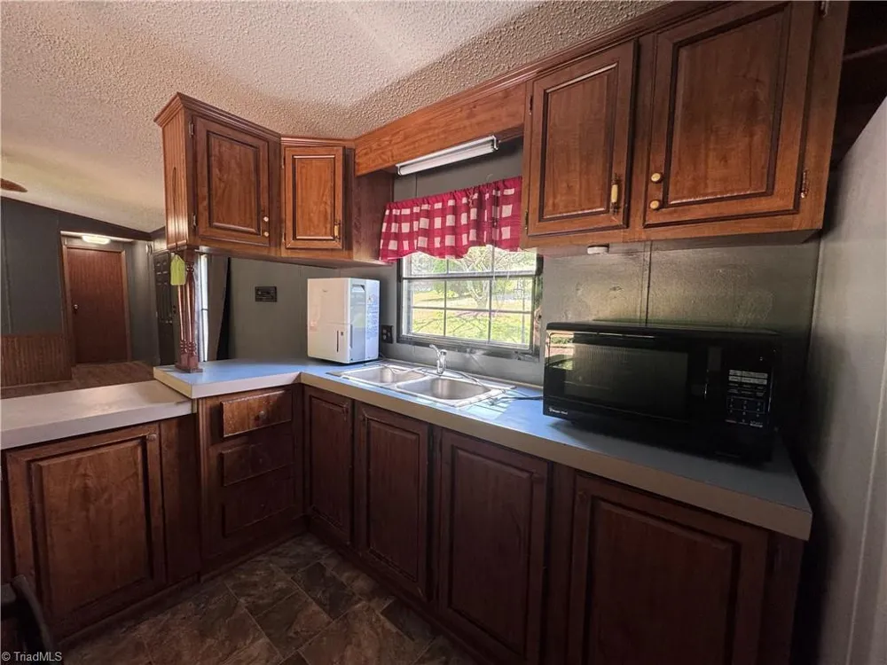 210 Star View Drive King, NC 27021