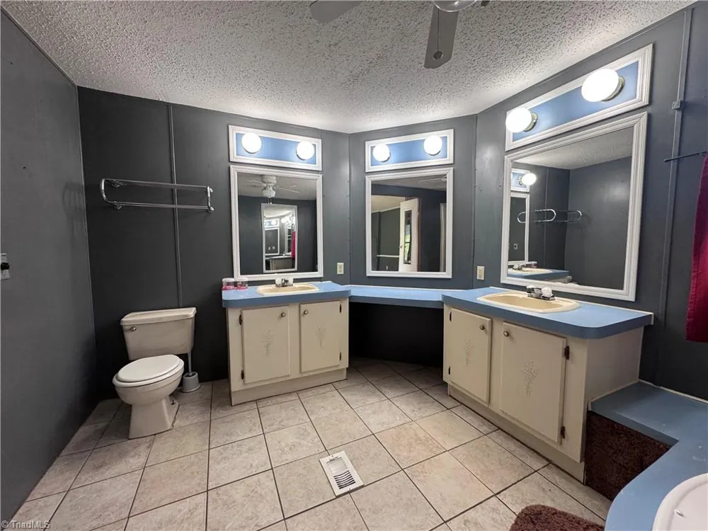 210 Star View Drive King, NC 27021