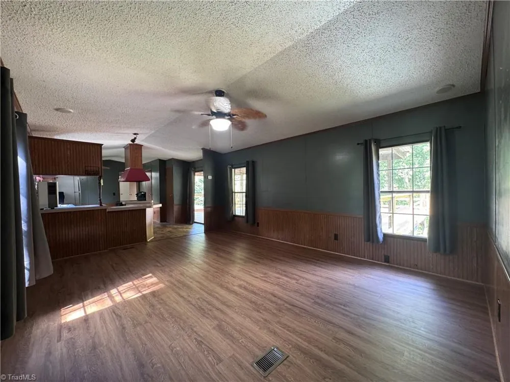 210 Star View Drive King, NC 27021