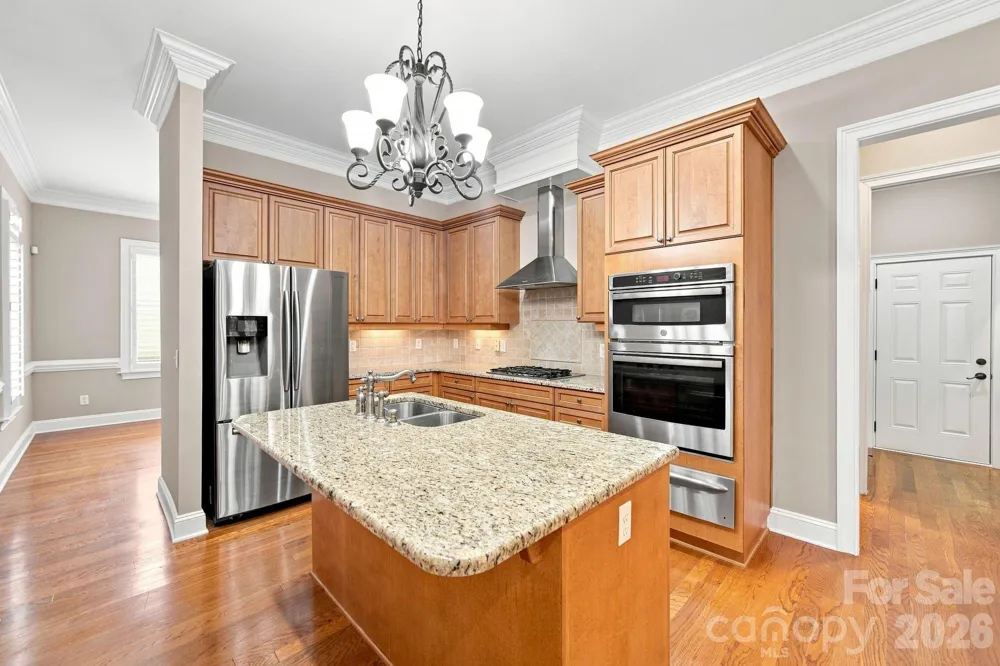8813 Provence Village Lane Charlotte, NC 28226