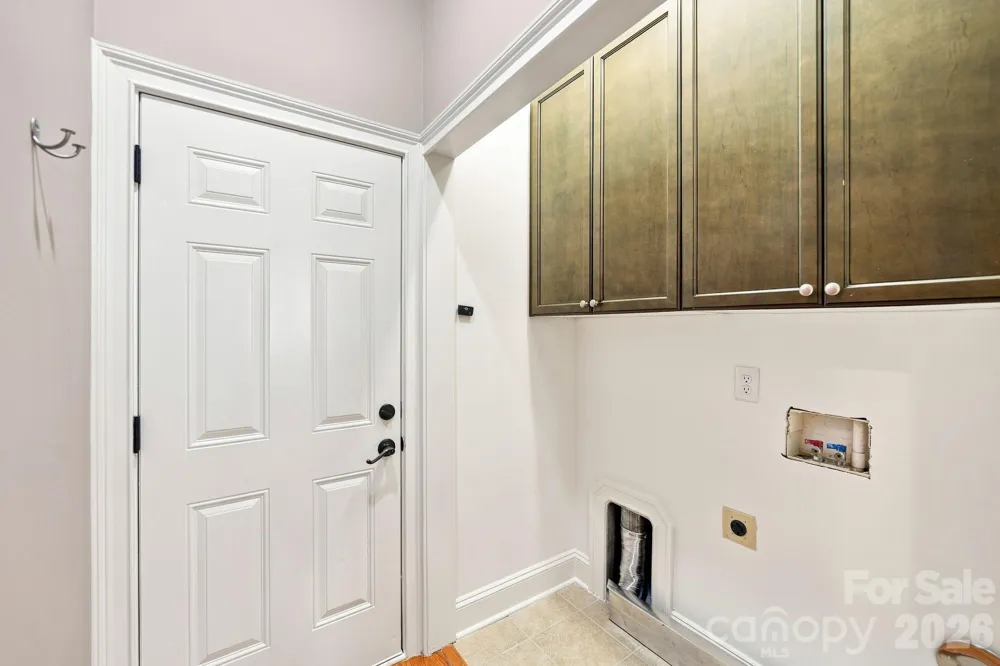 8813 Provence Village Lane Charlotte, NC 28226