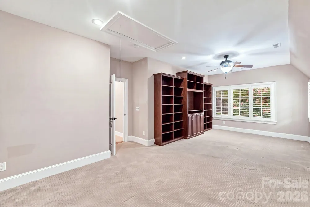 8813 Provence Village Lane Charlotte, NC 28226