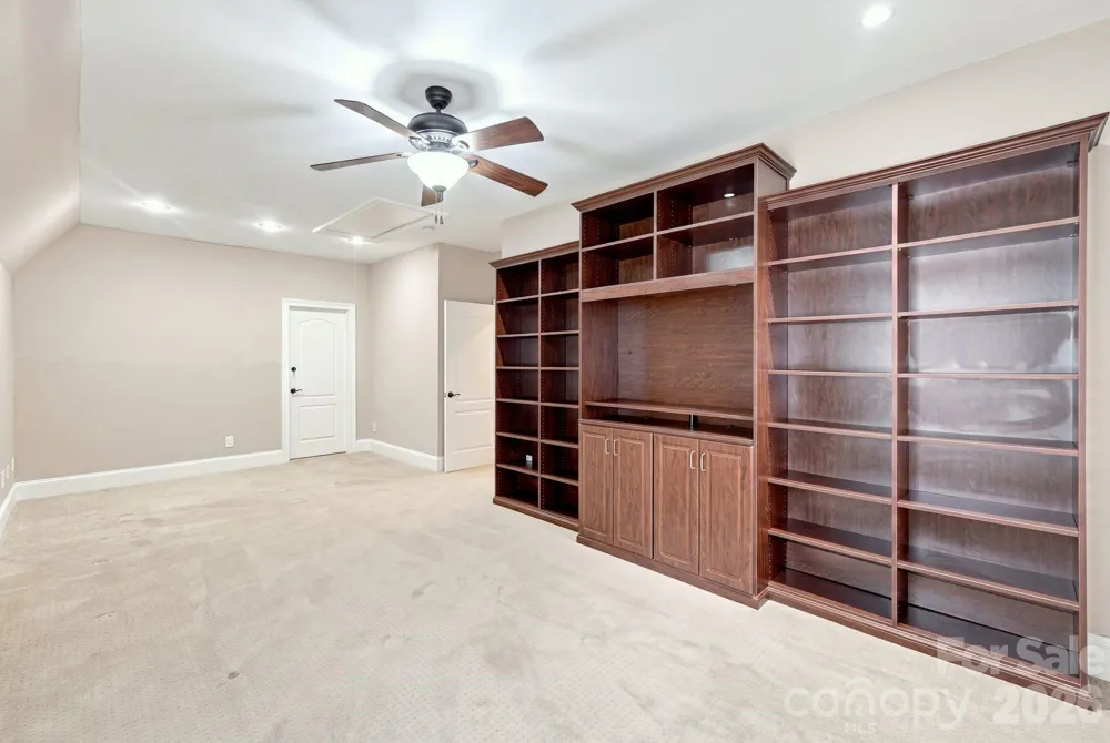 8813 Provence Village Lane Charlotte, NC 28226