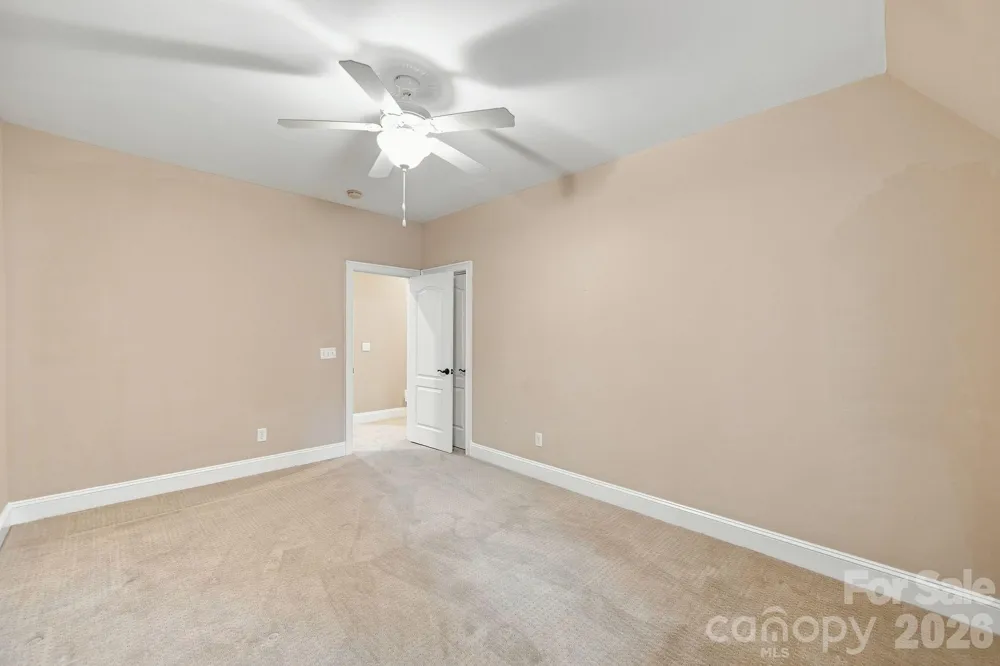 8813 Provence Village Lane Charlotte, NC 28226