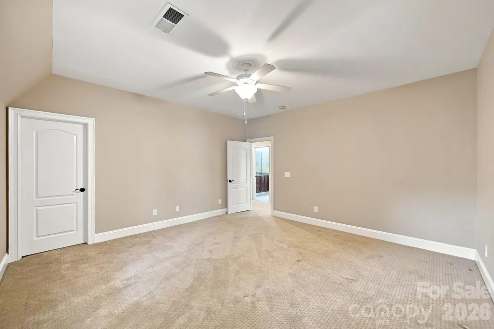 8813 Provence Village Lane Charlotte, NC 28226