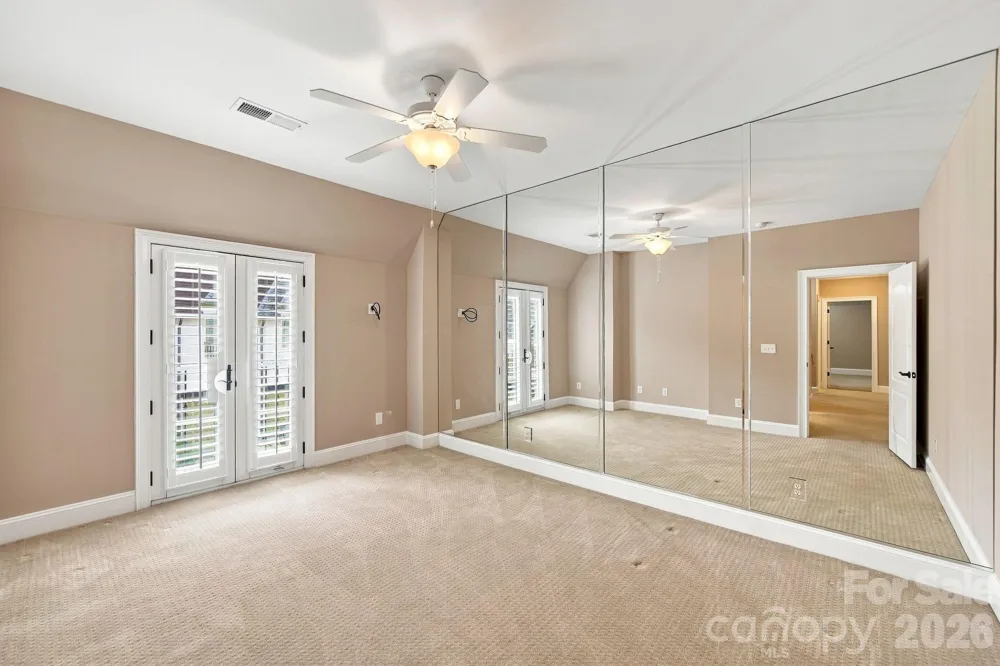 8813 Provence Village Lane Charlotte, NC 28226