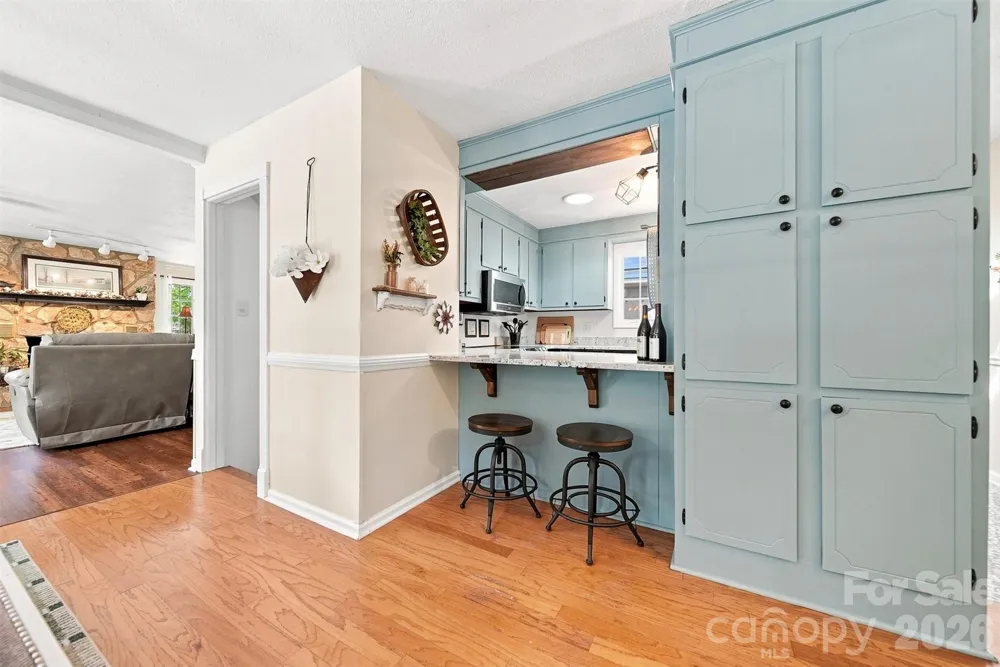 37 HOME PLACE LANE Hickory, NC 28601