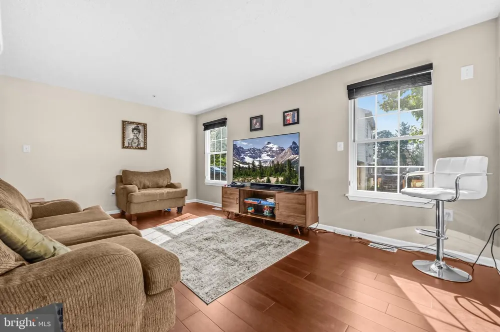 7108 E CLINTON STREET Clinton, MD 20735