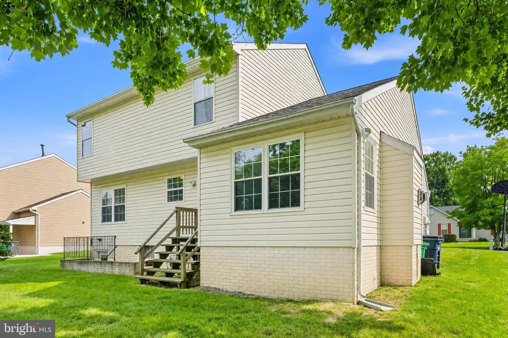 7108 E CLINTON STREET Clinton, MD 20735