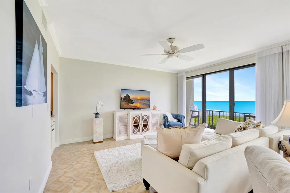 70 CELESTIAL WAY #203 Juno Beach, FL 33408