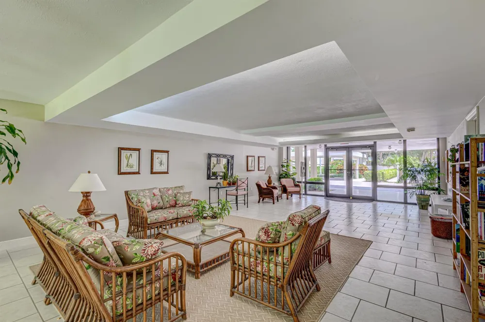 70 CELESTIAL WAY #203 Juno Beach, FL 33408