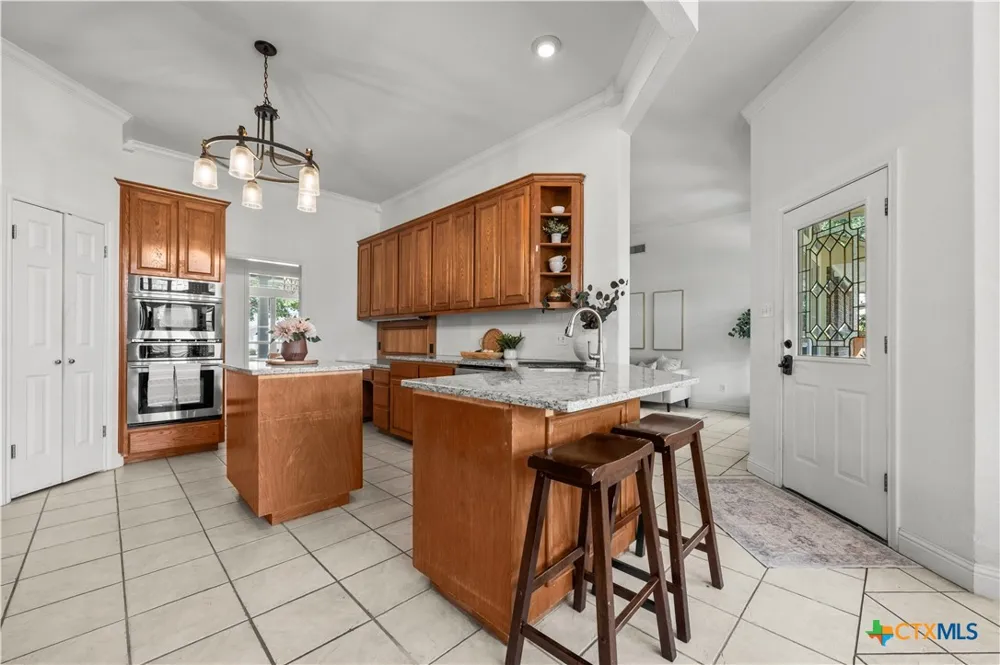 3900 Chisholm Trail Salado, TX 76571