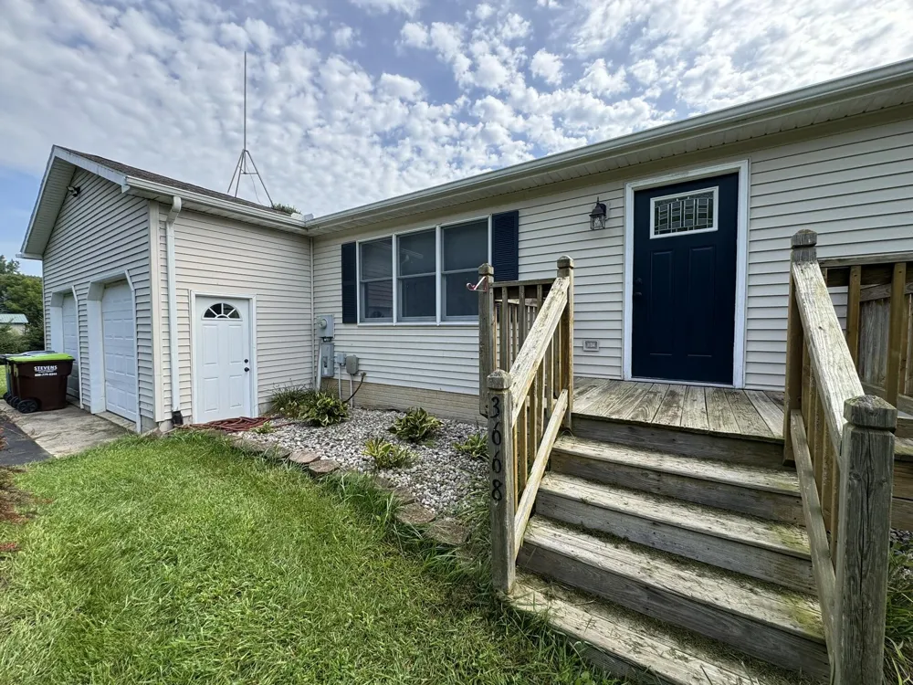 3668 Laberdee Road Adrian, MI 49221