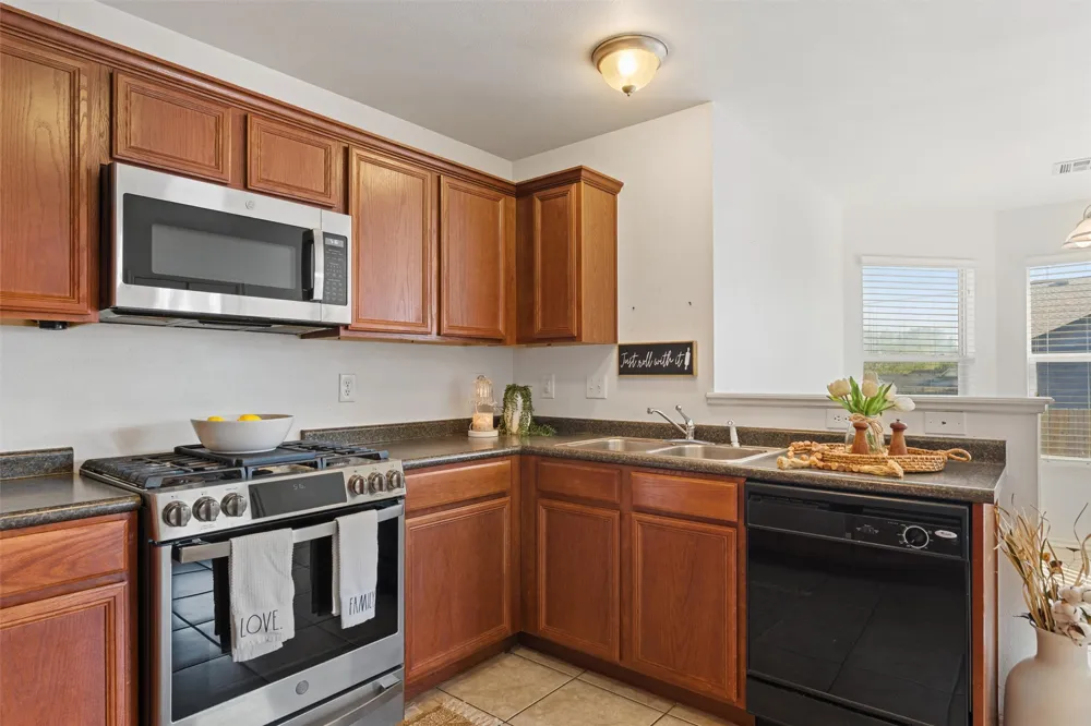 3013 Stonewall Drive Bartlesville, OK 74006