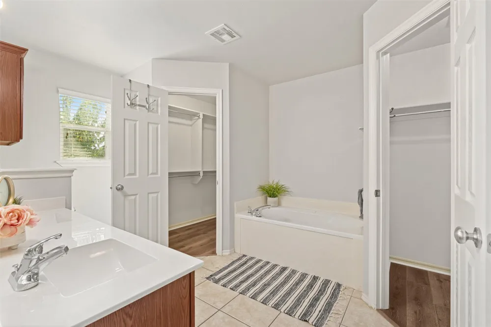 3013 Stonewall Drive Bartlesville, OK 74006