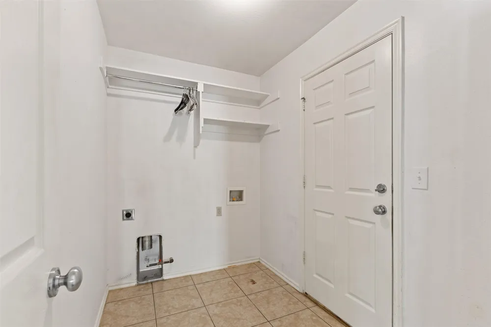 3013 Stonewall Drive Bartlesville, OK 74006