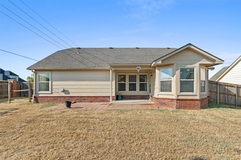 3013 Stonewall Drive Bartlesville, OK 74006