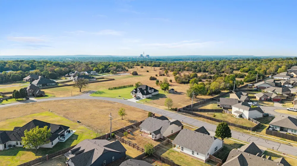3013 Stonewall Drive Bartlesville, OK 74006
