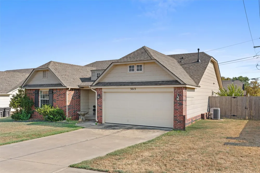 3013 Stonewall Drive Bartlesville, OK 74006