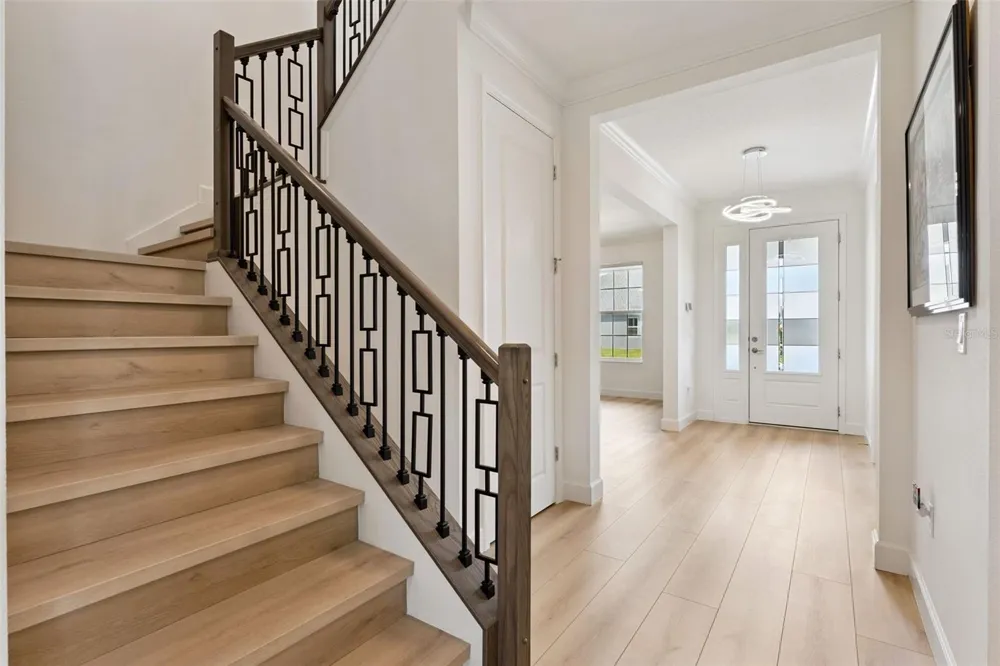 2612 RAVENCLIFFE TERRACE Oviedo, FL 32765