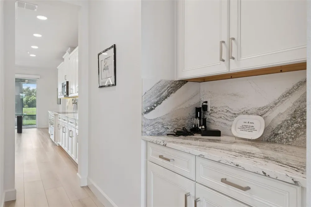 2612 RAVENCLIFFE TERRACE Oviedo, FL 32765