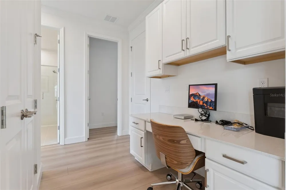 2612 RAVENCLIFFE TERRACE Oviedo, FL 32765