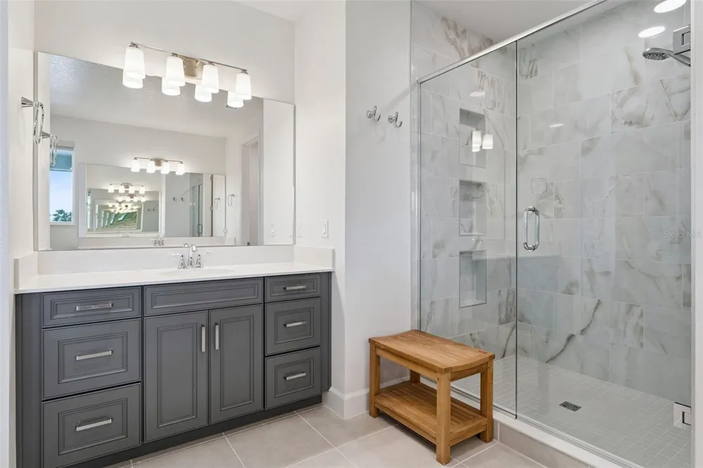 2612 RAVENCLIFFE TERRACE Oviedo, FL 32765