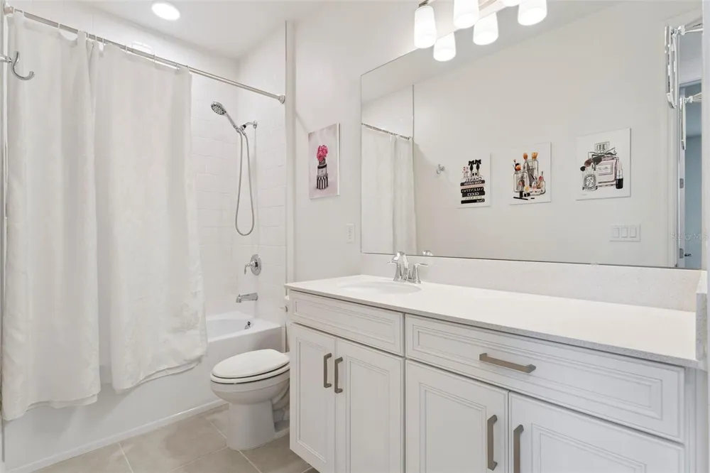 2612 RAVENCLIFFE TERRACE Oviedo, FL 32765