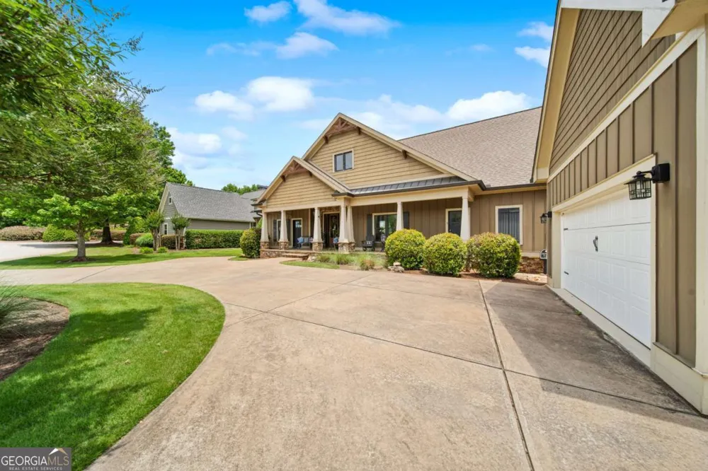 65 Cottage LN Toccoa, GA 30577