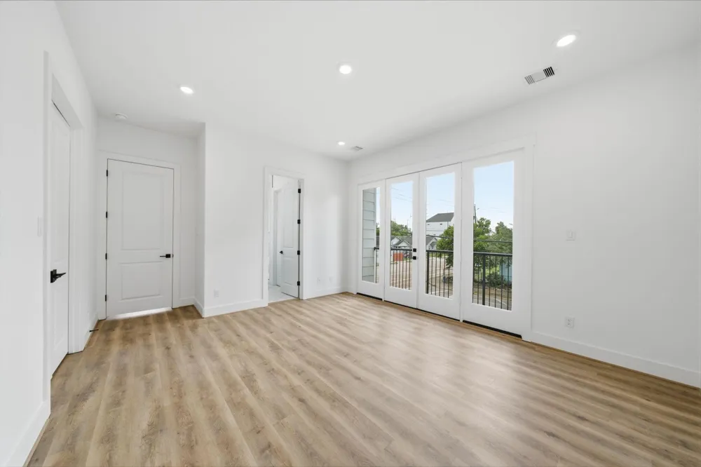1613 Luzon Street Houston, TX 77009
