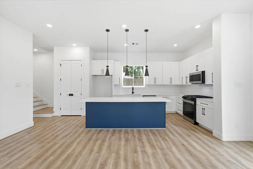 1613 Luzon Street Houston, TX 77009