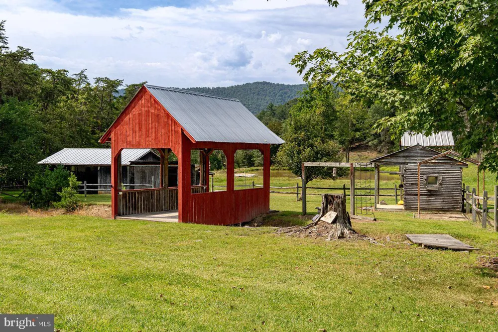 801 MOYERS LANE Mathias, WV 26812